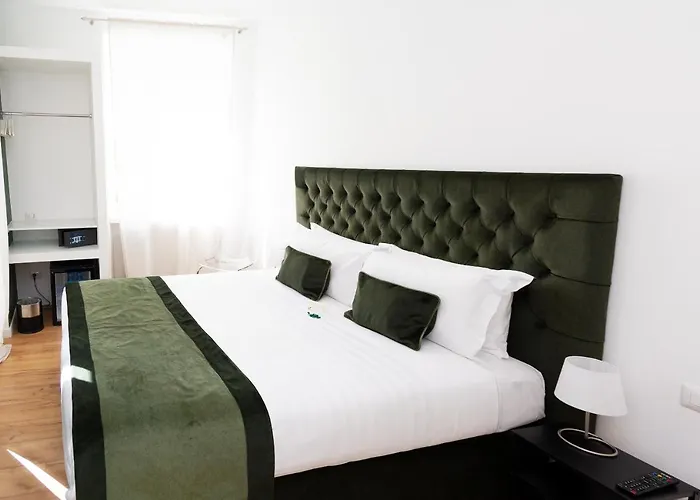 Home At Rome Vatican Suites